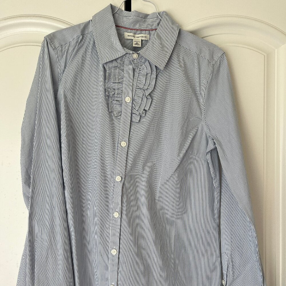 Banana Republic NWT Sz M Ruffle Placket Pinstripe Dress Shirt